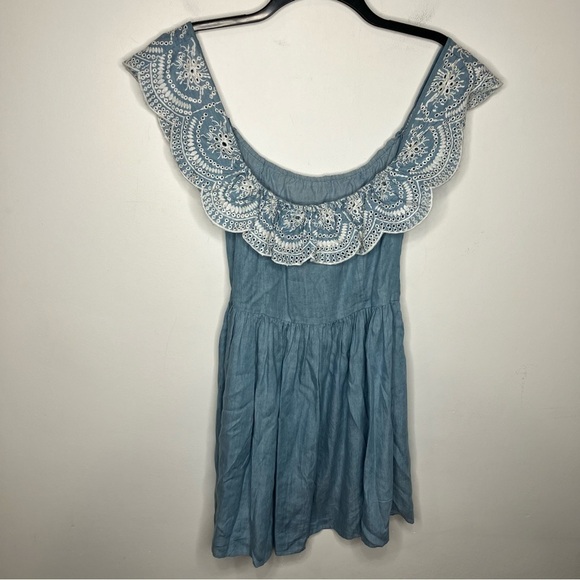 Lovers + Friends off the shoulder ruffle chambray mini dress size XS - Picture 8 of 10